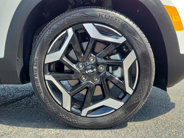 used 2024 Kia Seltos car, priced at $27,528