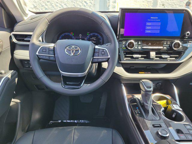 new 2025 Toyota Highlander car, priced at $53,781