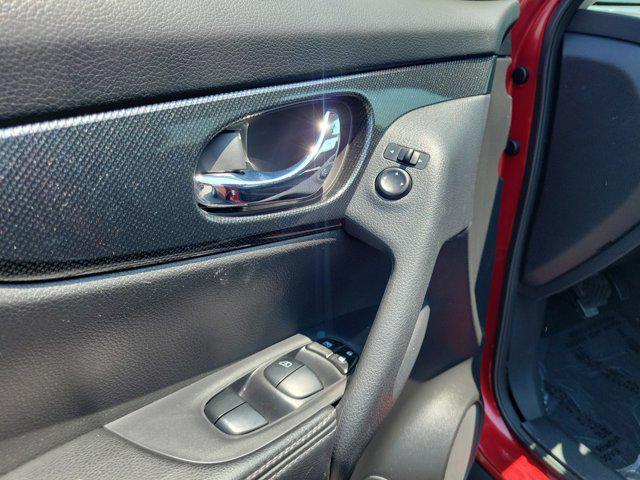 used 2014 Nissan Rogue car, priced at $10,849