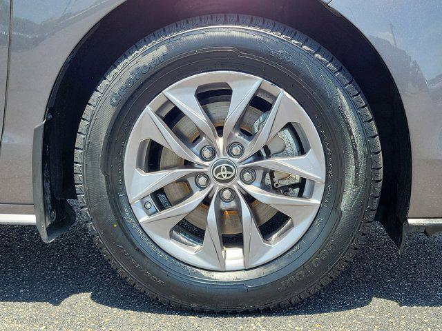 used 2023 Toyota Sienna car, priced at $37,881