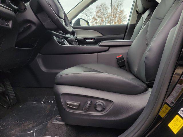 new 2026 Toyota Grand Highlander Hybrid car, priced at $50,293