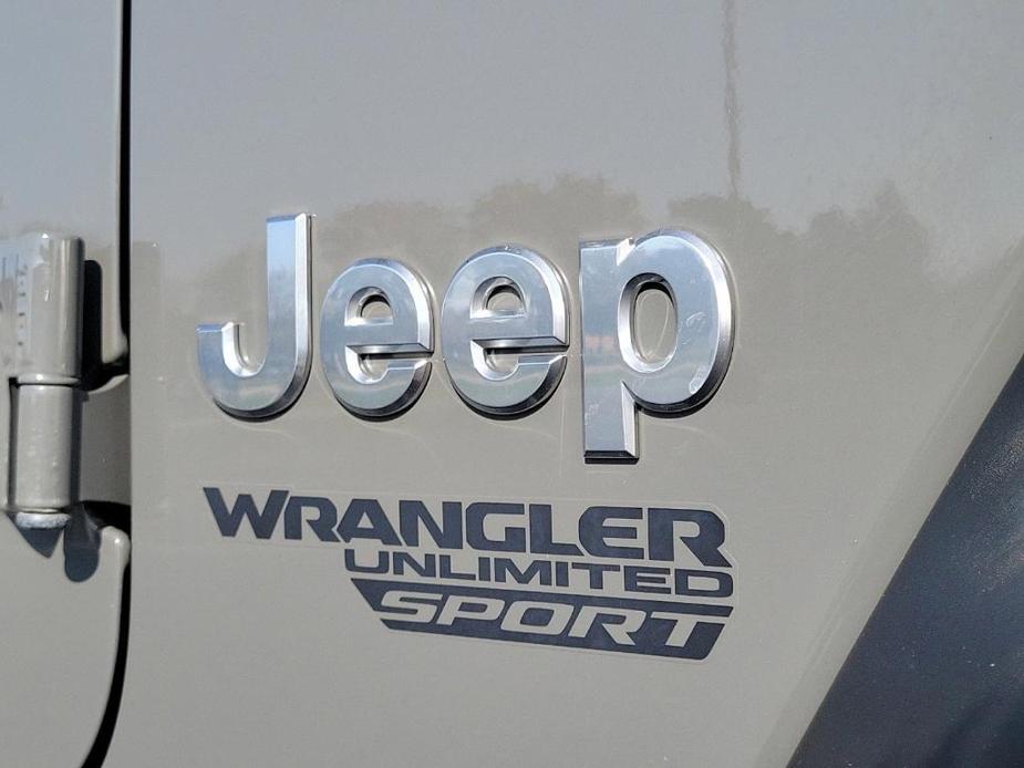 used 2021 Jeep Wrangler Unlimited car, priced at $30,483