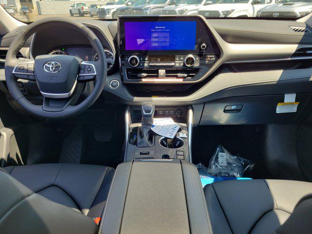 new 2025 Toyota Highlander car, priced at $48,412