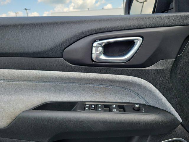 used 2022 Jeep Compass car, priced at $22,111