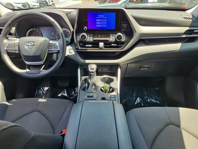 used 2024 Toyota Highlander car, priced at $37,364