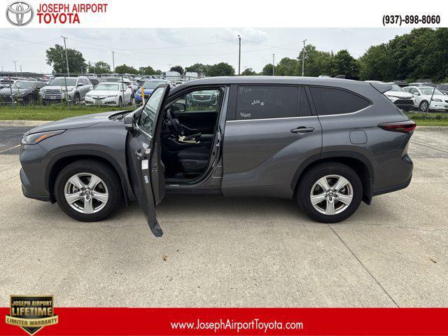used 2024 Toyota Highlander car, priced at $38,416