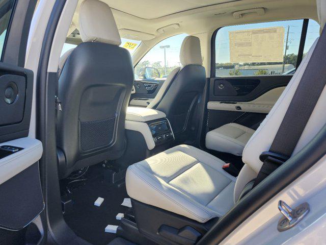 new 2025 Lincoln Aviator car, priced at $70,275