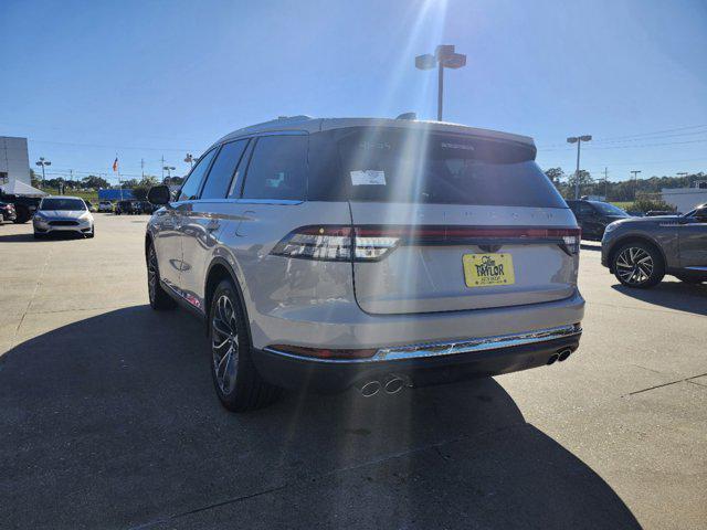 new 2025 Lincoln Aviator car, priced at $70,275