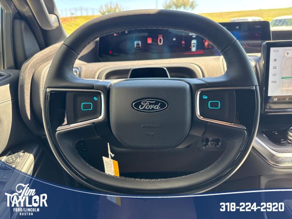 new 2025 Ford Expedition car, priced at $81,015