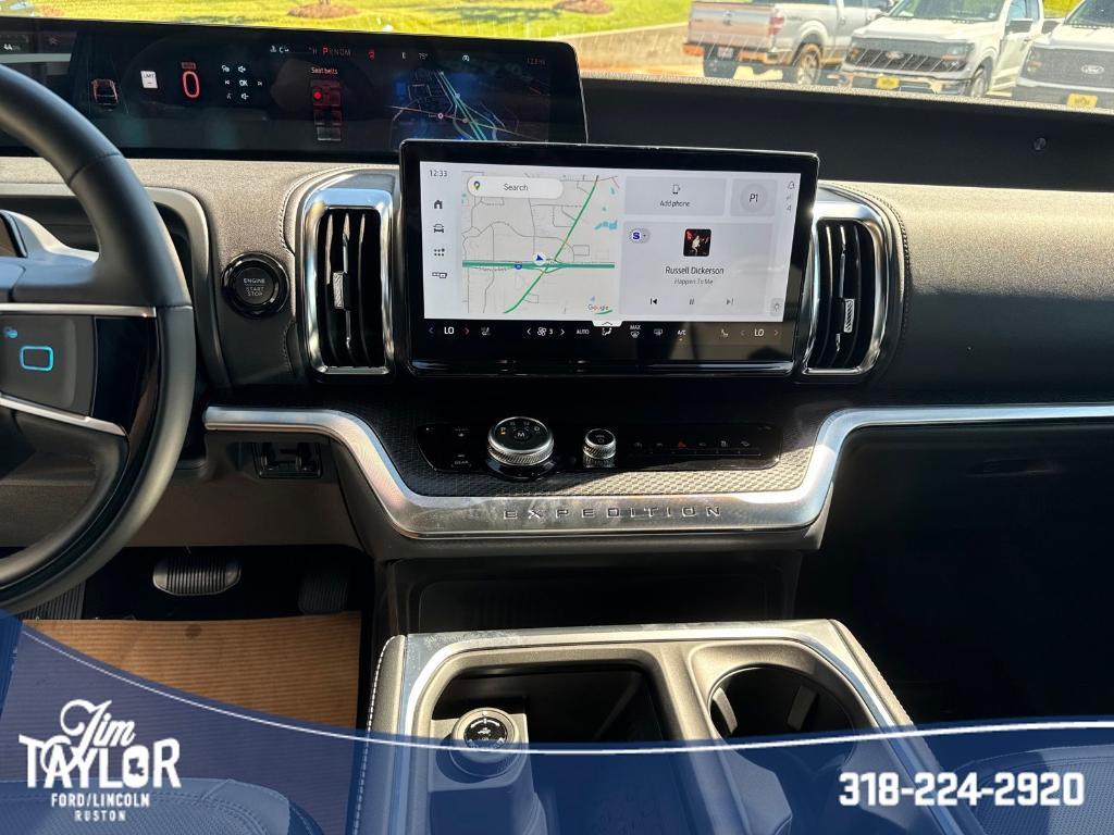 new 2025 Ford Expedition car, priced at $81,015