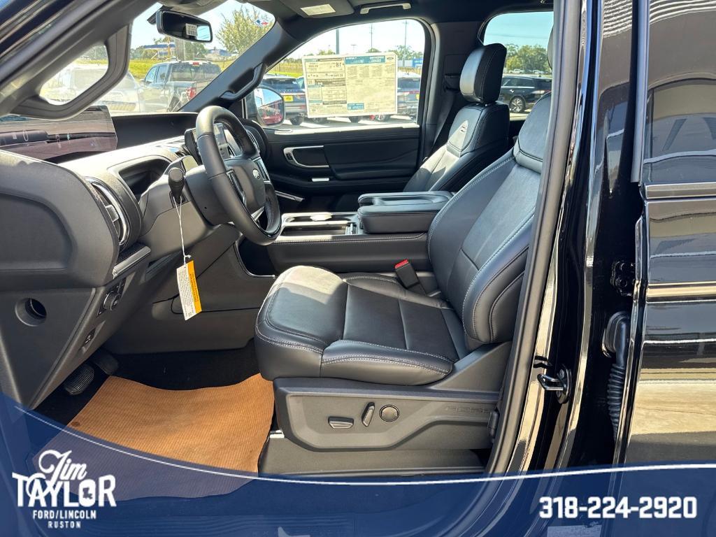 new 2025 Ford Expedition car, priced at $81,015