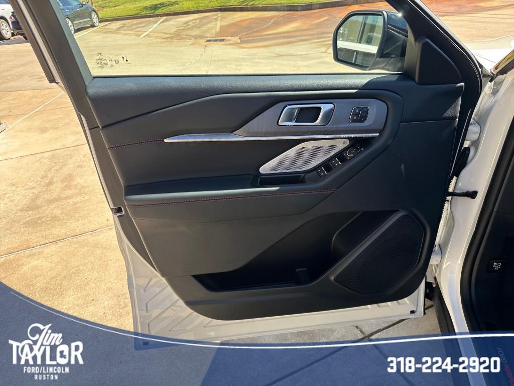 new 2025 Ford Explorer car, priced at $57,895