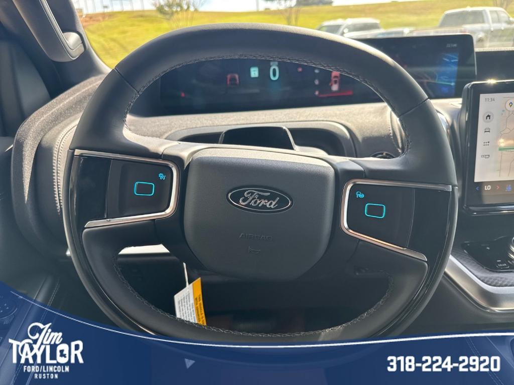 new 2025 Ford Expedition car, priced at $85,230
