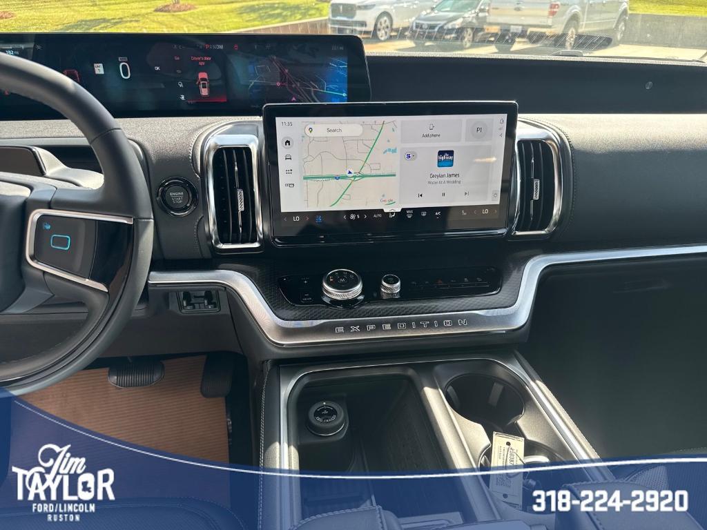 new 2025 Ford Expedition car, priced at $85,230