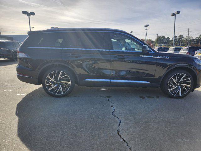 new 2025 Lincoln Aviator car, priced at $82,700