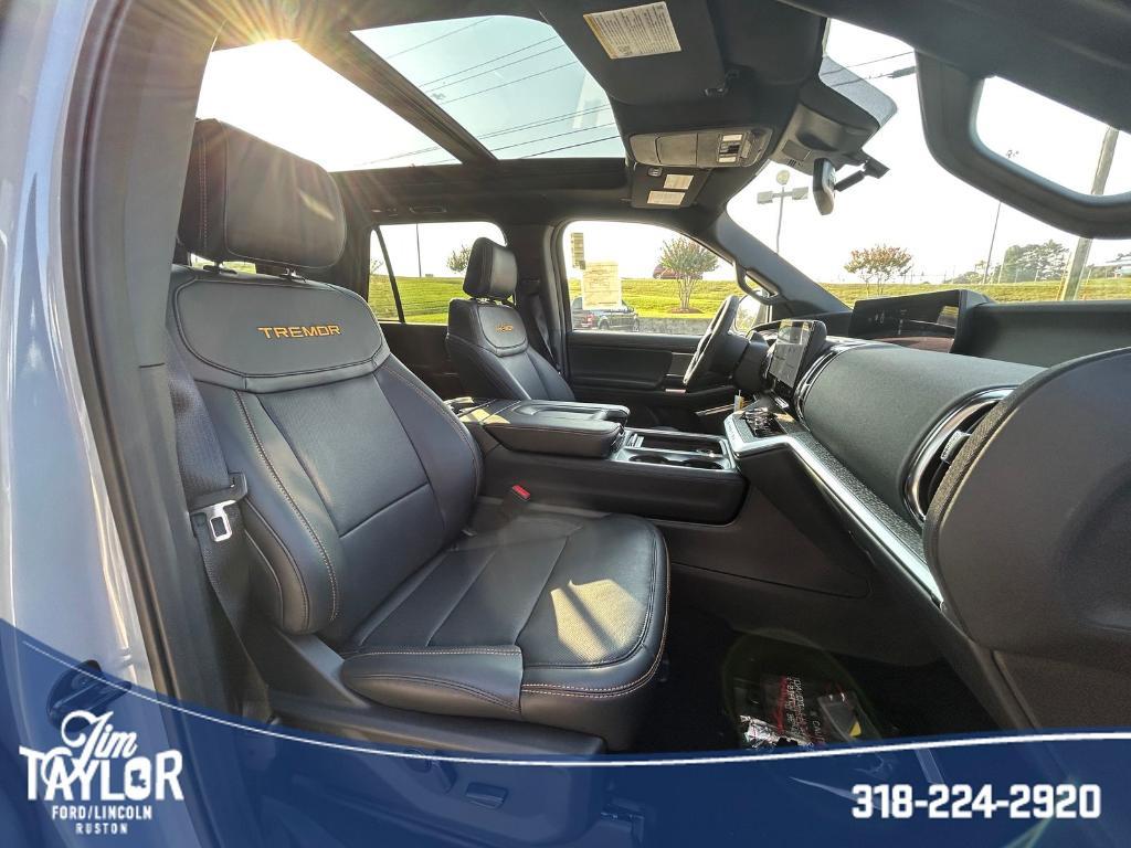 new 2025 Ford Expedition car, priced at $84,540