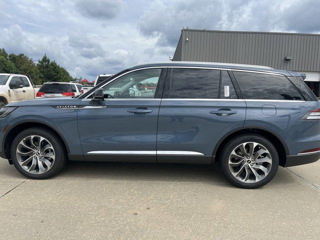 new 2025 Lincoln Aviator car, priced at $72,625