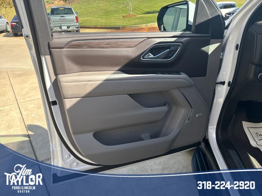 used 2022 Chevrolet Suburban car, priced at $39,987