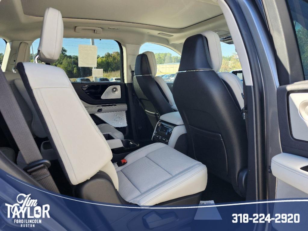 new 2025 Lincoln Aviator car, priced at $80,140