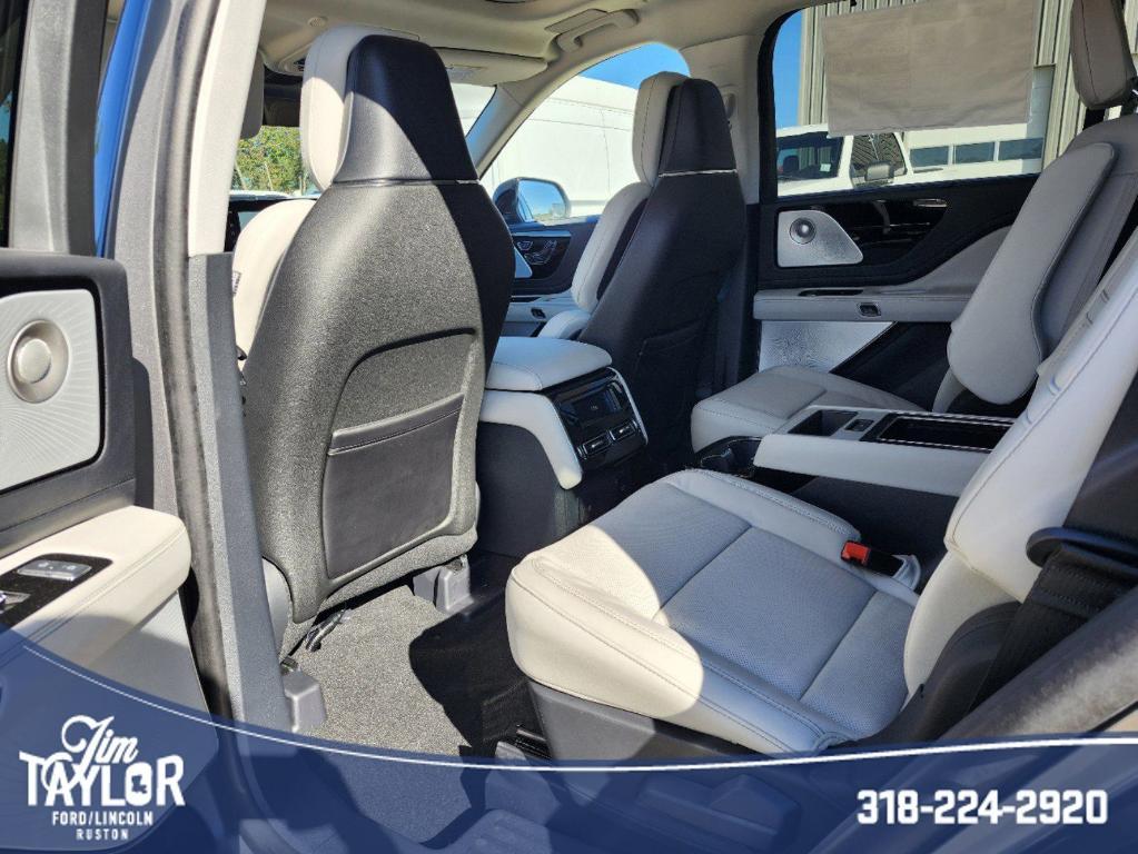 new 2025 Lincoln Aviator car, priced at $80,140