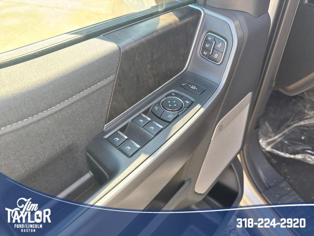 new 2025 Ford F-250 car, priced at $81,245