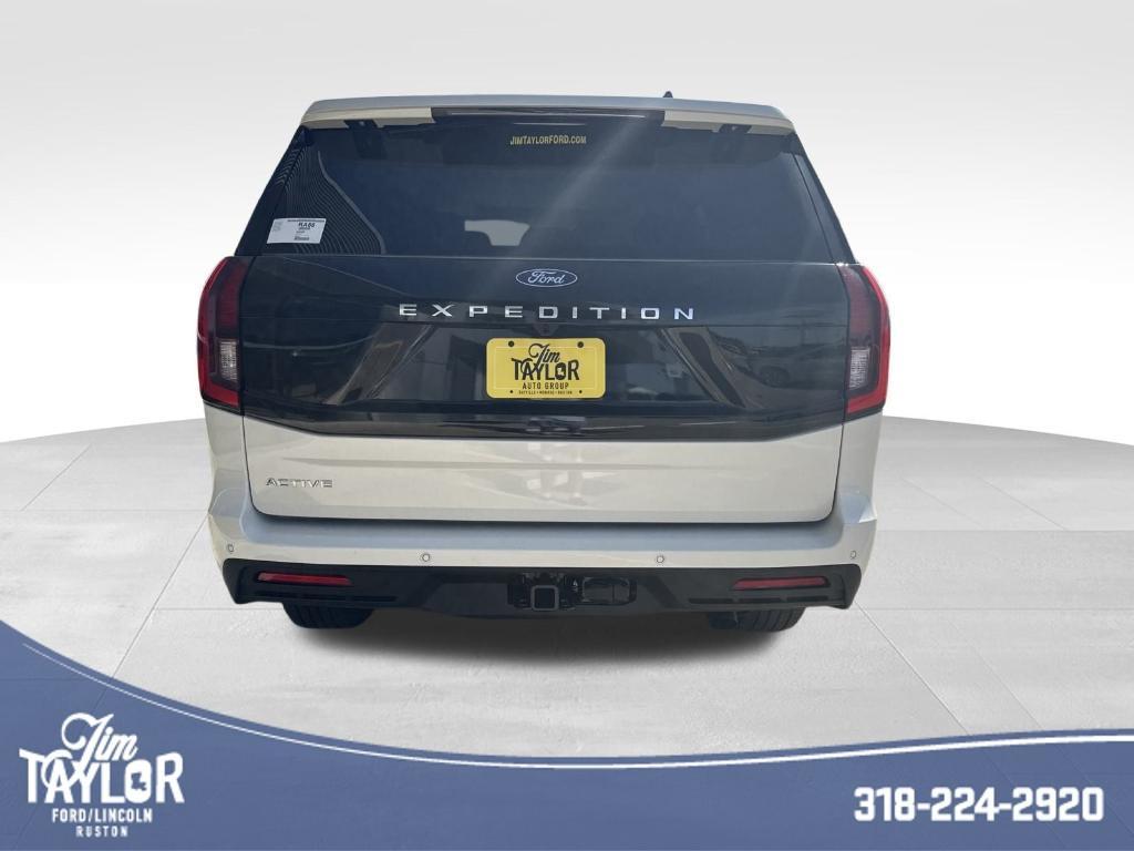 new 2025 Ford Expedition car, priced at $70,340