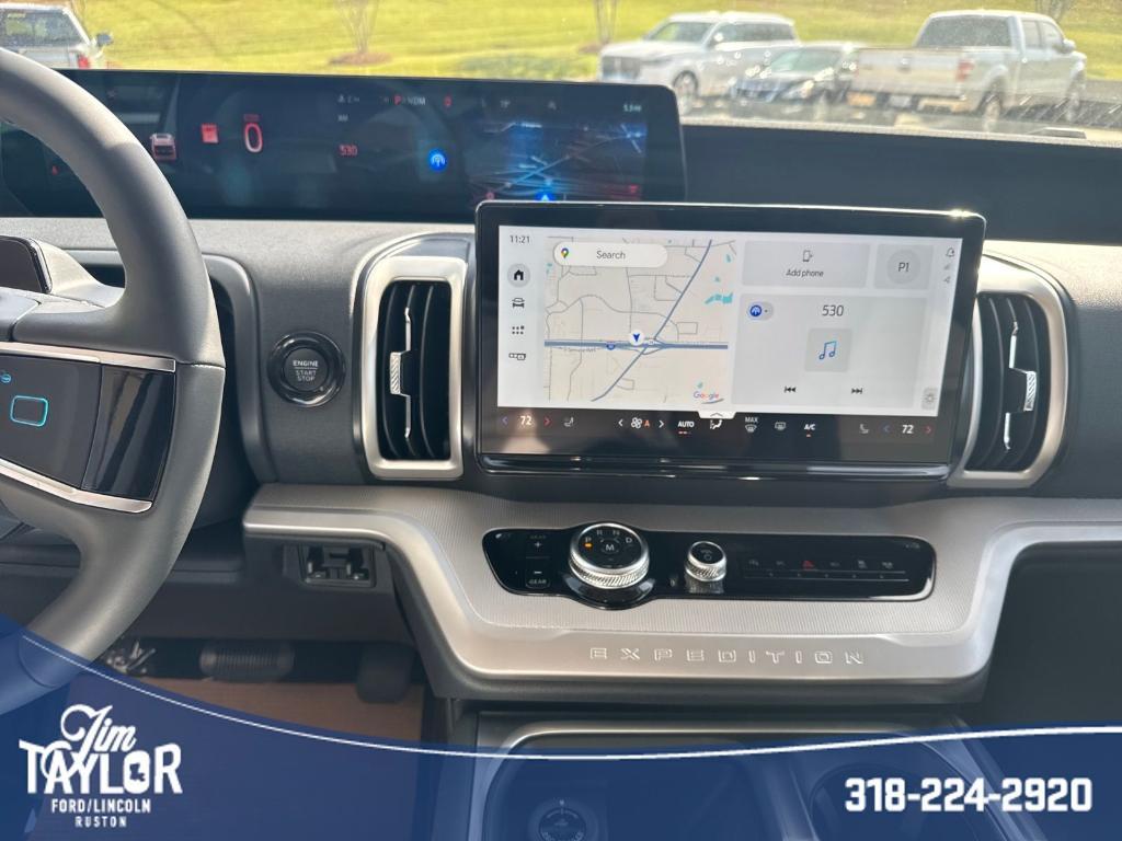 new 2025 Ford Expedition car, priced at $70,340