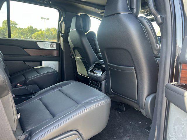 new 2024 Lincoln Navigator car, priced at $105,995