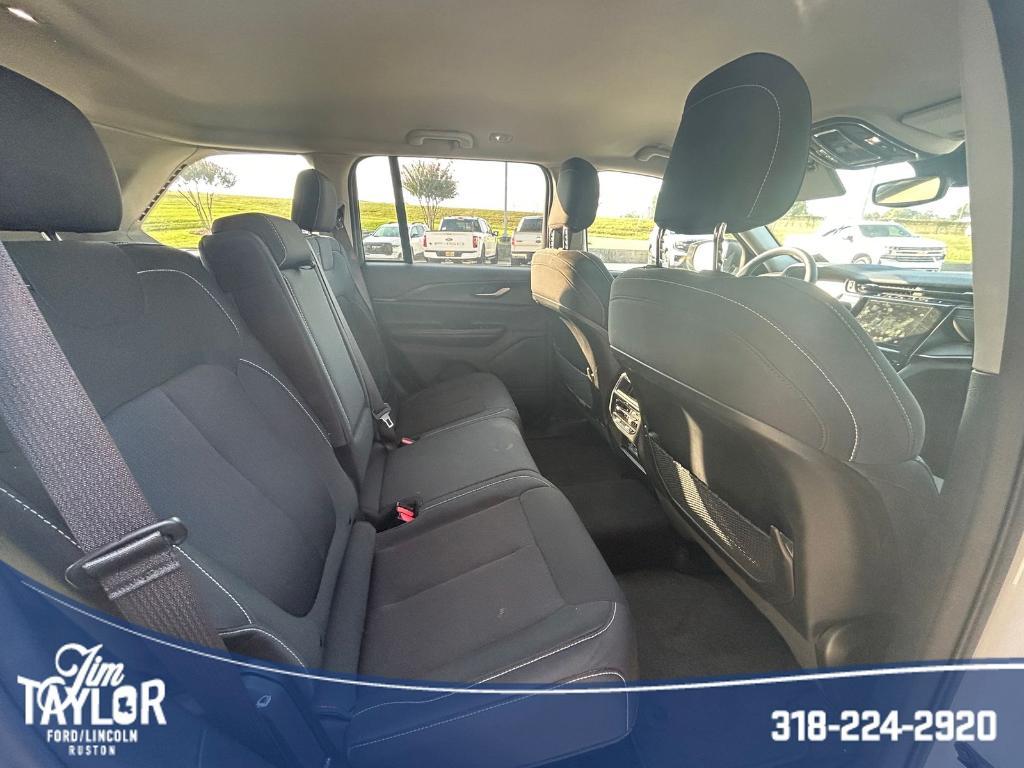 used 2024 Jeep Grand Cherokee car, priced at $29,987