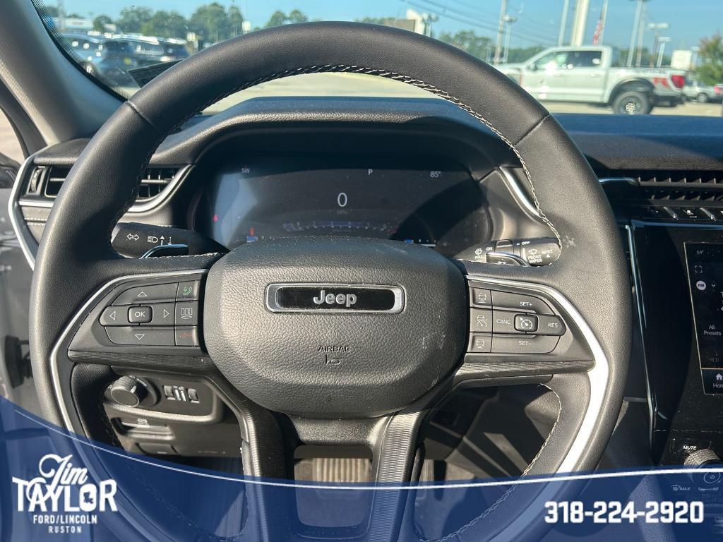 used 2024 Jeep Grand Cherokee car, priced at $29,987