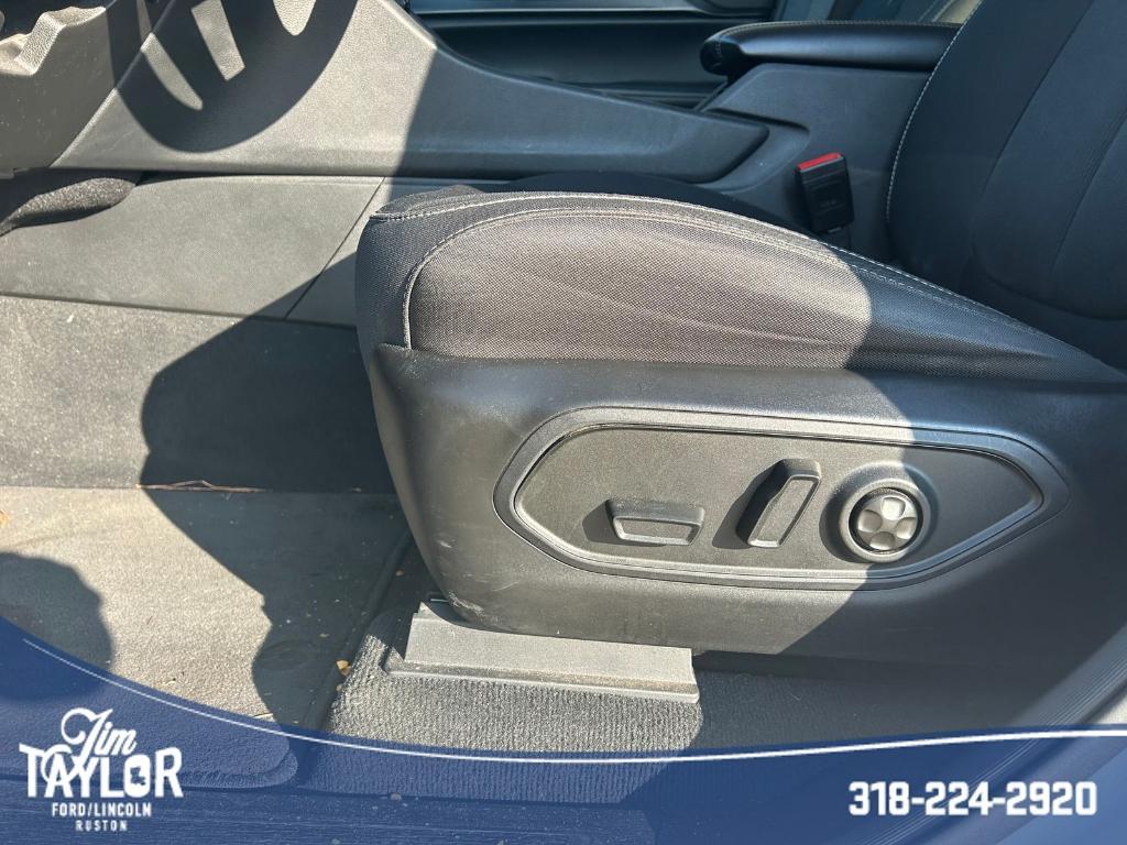 used 2024 Jeep Grand Cherokee car, priced at $29,987