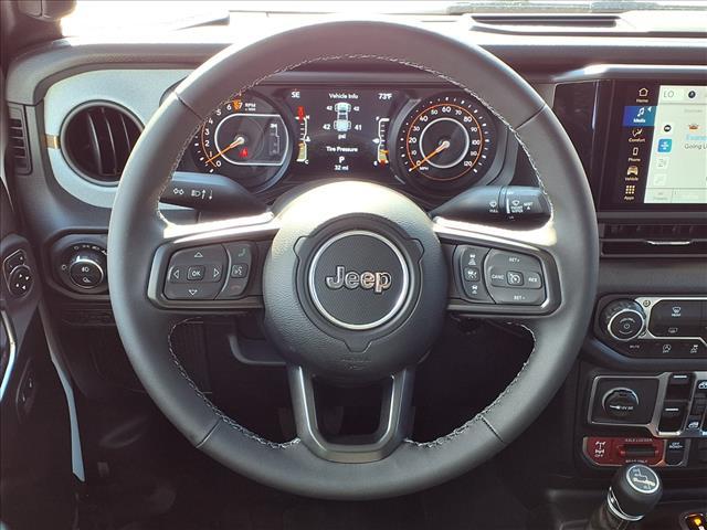 new 2025 Jeep Gladiator car, priced at $55,400