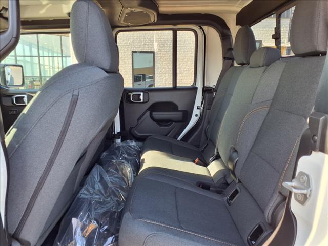 new 2025 Jeep Gladiator car, priced at $47,500