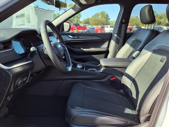 new 2025 Jeep Grand Cherokee L car, priced at $46,900