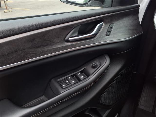 used 2023 Jeep Grand Cherokee car, priced at $30,900