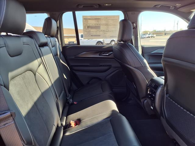 new 2025 Jeep Grand Cherokee car, priced at $46,135