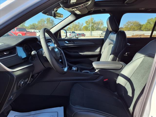 new 2025 Jeep Grand Cherokee car, priced at $46,135