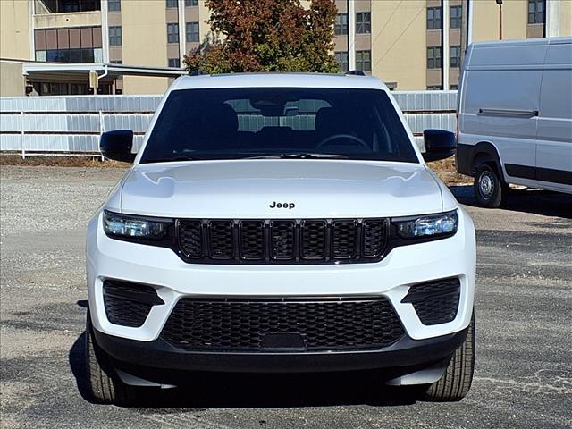 new 2025 Jeep Grand Cherokee car, priced at $46,135