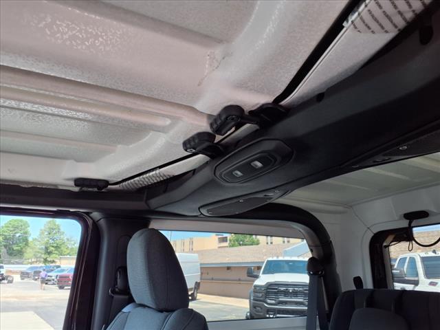new 2025 Jeep Wrangler car, priced at $46,480