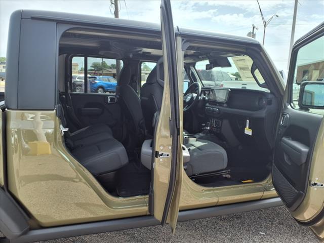 new 2025 Jeep Gladiator car, priced at $59,800