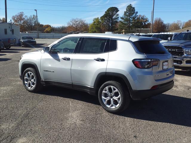 new 2025 Jeep Compass car, priced at $27,500