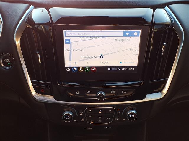 used 2023 Chevrolet Traverse car, priced at $31,900