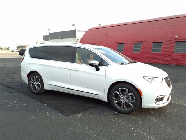 new 2025 Chrysler Pacifica car, priced at $52,400