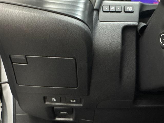 used 2019 Lexus ES 300h car, priced at $16,998