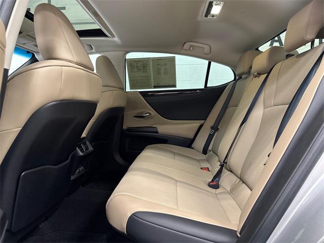 used 2019 Lexus ES 300h car, priced at $16,998
