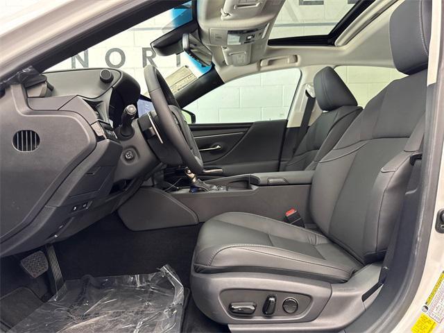 new 2025 Lexus ES 300h car, priced at $51,174