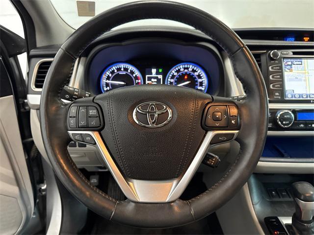 used 2016 Toyota Highlander car, priced at $19,989