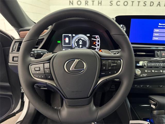 new 2025 Lexus ES 300h car, priced at $51,885