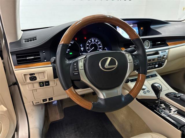 used 2014 Lexus ES 300h car, priced at $18,677