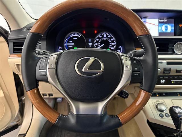 used 2014 Lexus ES 300h car, priced at $18,677